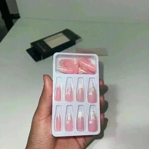 Simple yet designer Press on  nails